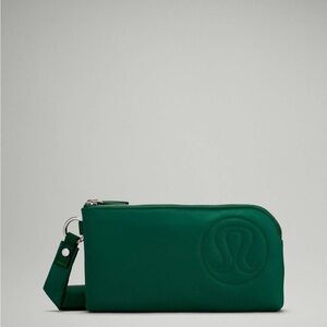 Lululemon Athletica Green Key & Card Holder